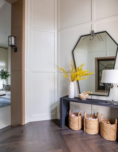 07-lobby-touch-panel-control